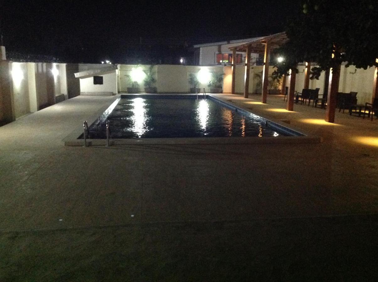 Adis Hotels Prime Ibadán Exterior foto